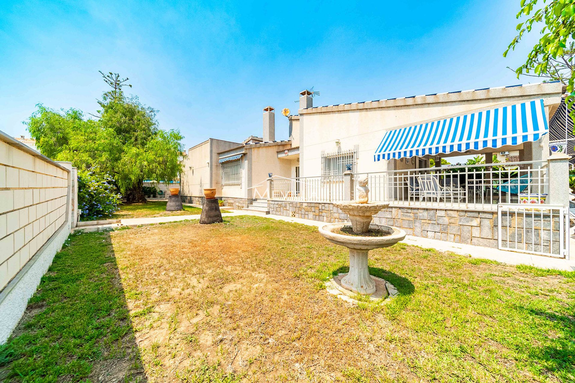 Reventas - Chalet / Villa - Orihuela Costa - La Zenia