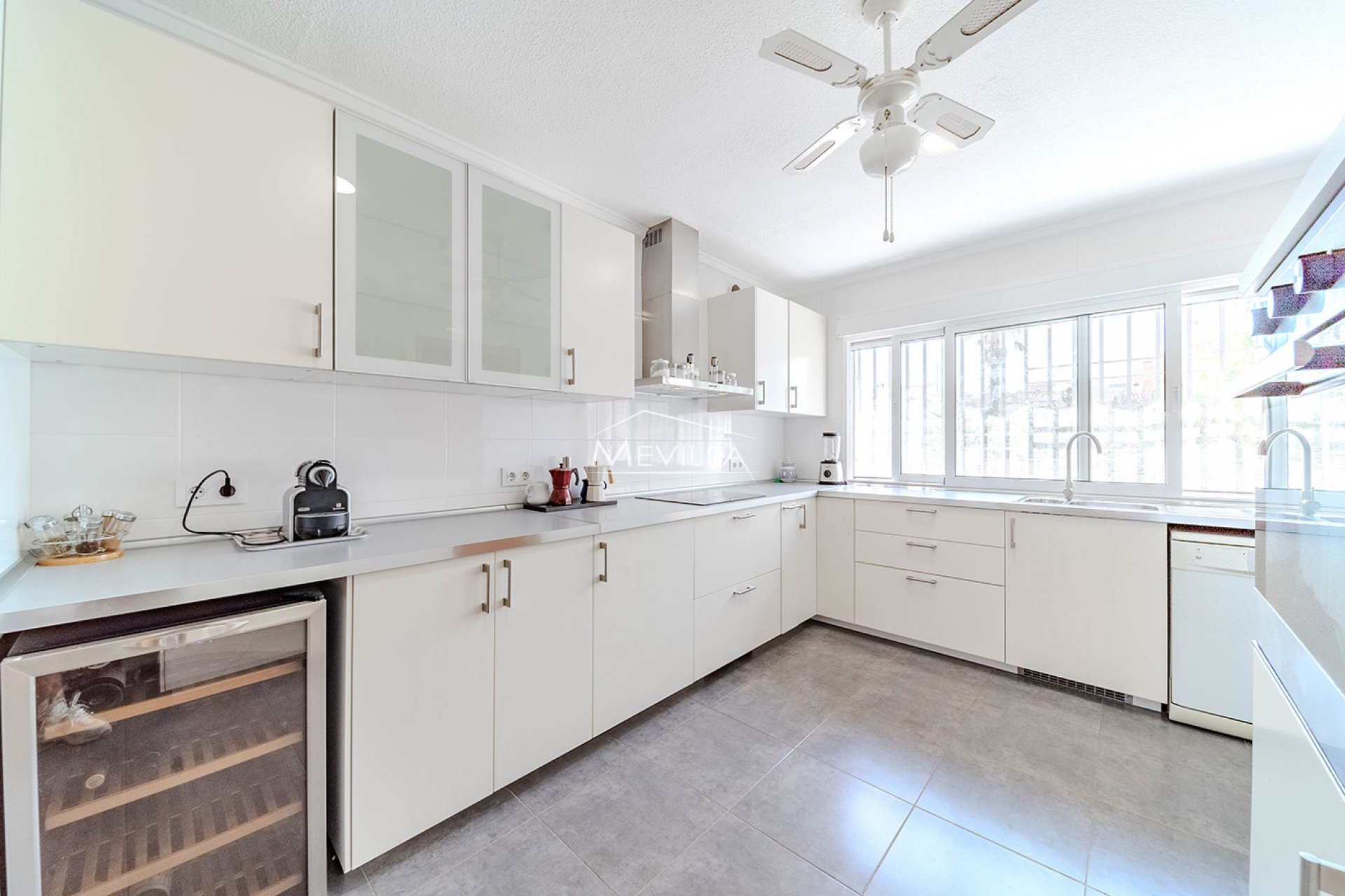 Reventas - Chalet / Villa - Orihuela Costa - La Zenia