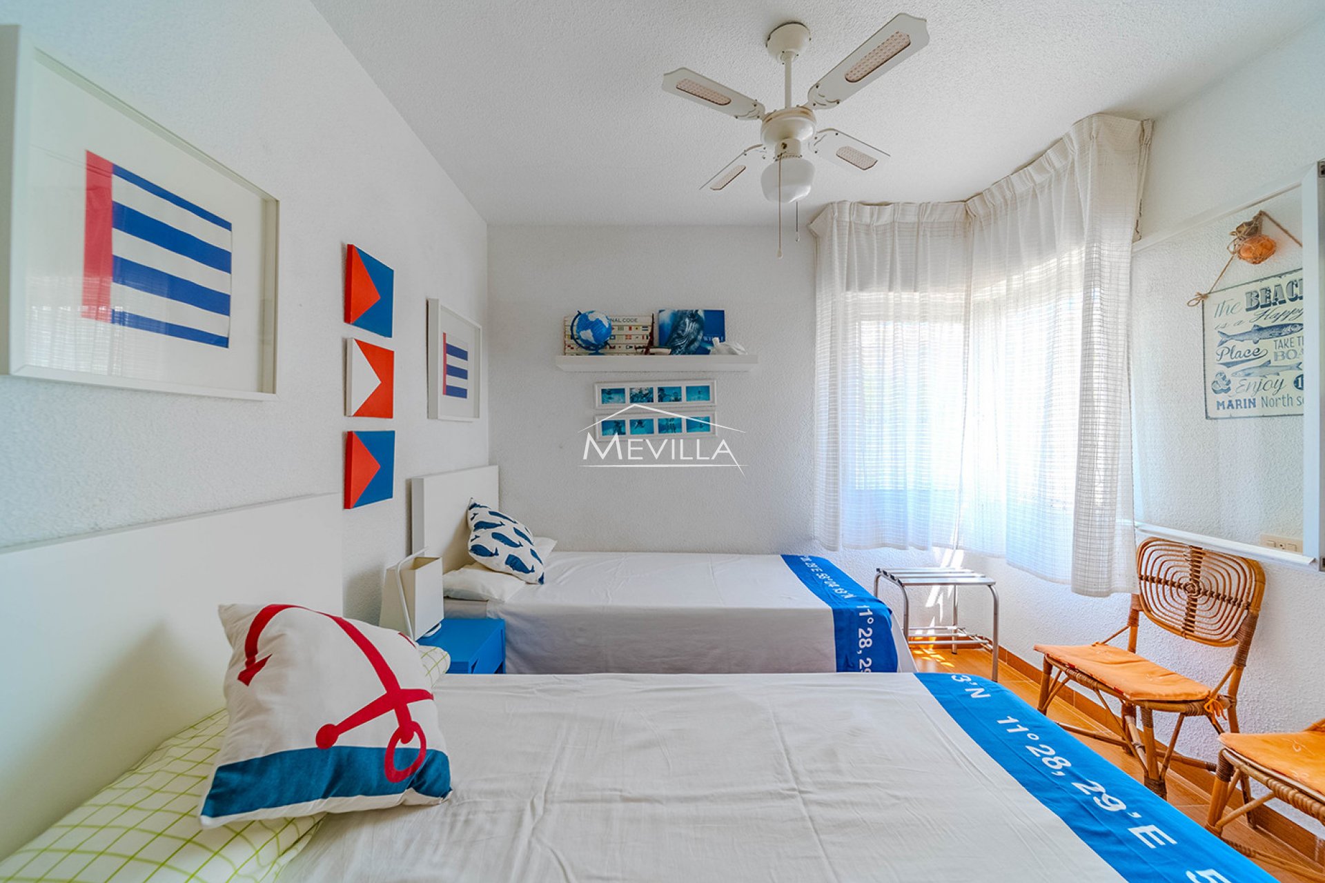 Reventas - Chalet / Villa - Orihuela Costa - La Zenia