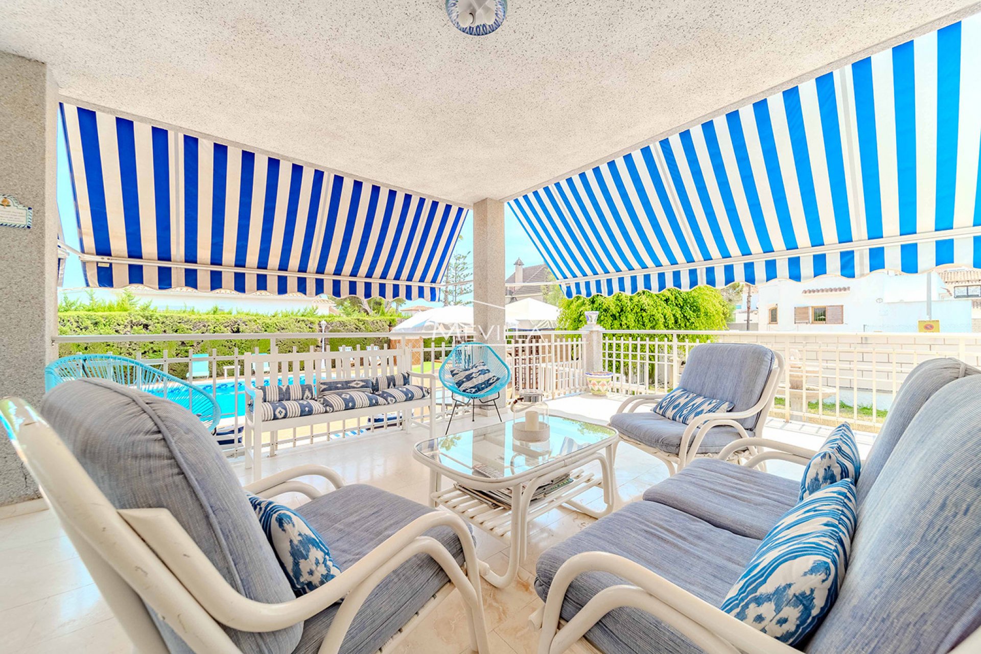 Reventas - Chalet / Villa - Orihuela Costa - La Zenia