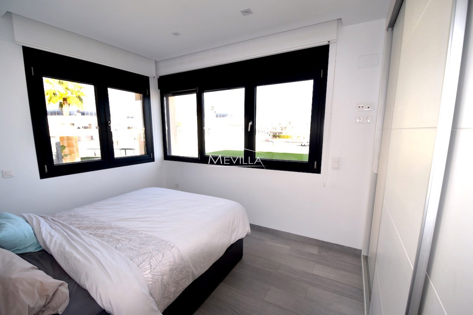 Reventas - Chalet / Villa - Orihuela Costa - Lomas de Cabo Roig