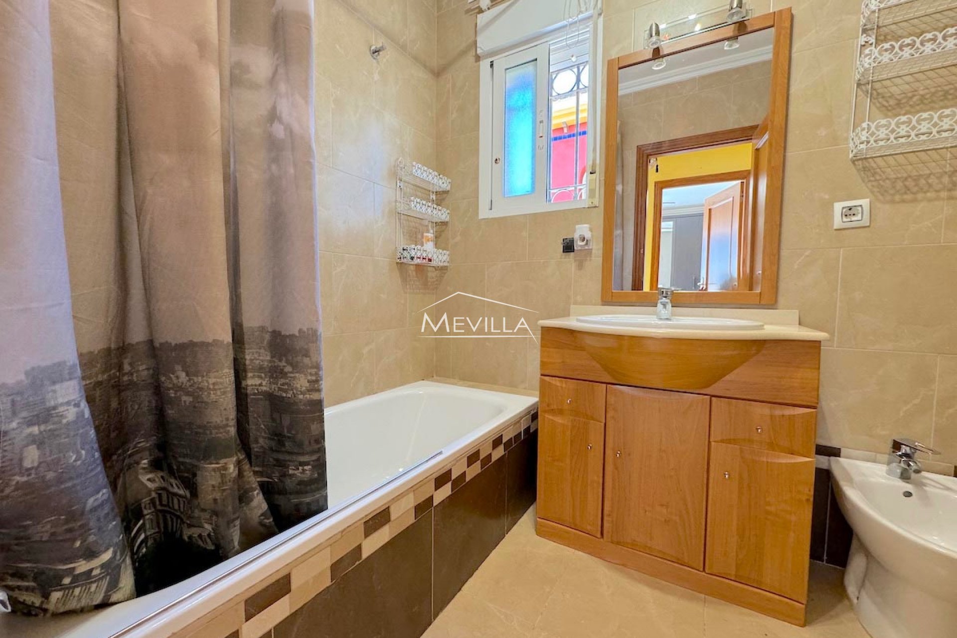 Reventas - Chalet / Villa - Orihuela Costa - Lomas de Cabo Roig