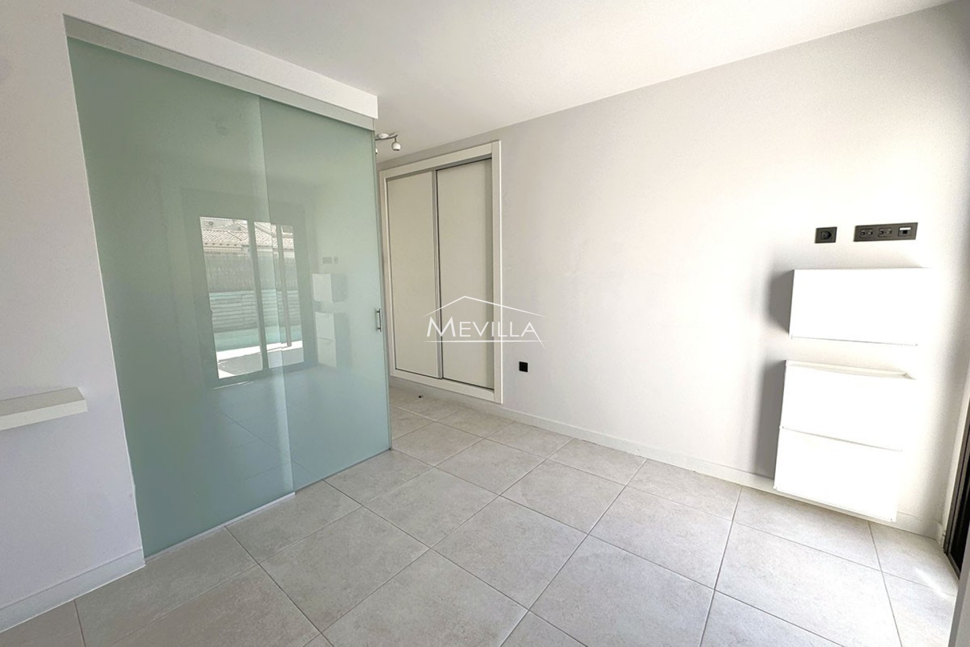 Reventas - Chalet / Villa - Orihuela Costa - Lomas de Cabo Roig