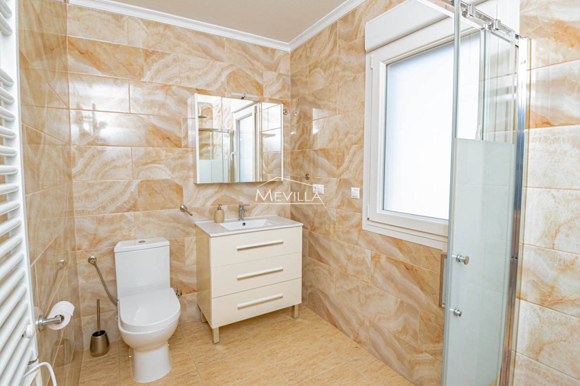 Reventas - Chalet / Villa - Orihuela Costa - Mil Palmeras