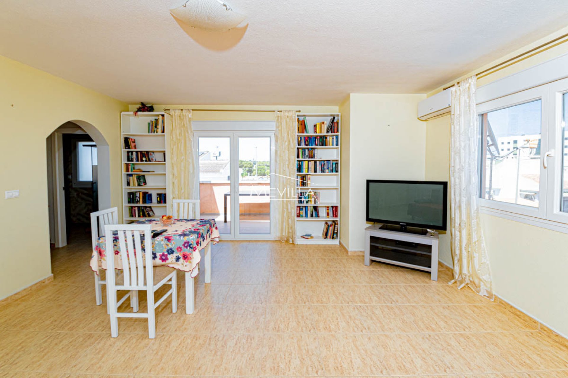 Reventas - Chalet / Villa - Orihuela Costa - Mil Palmeras