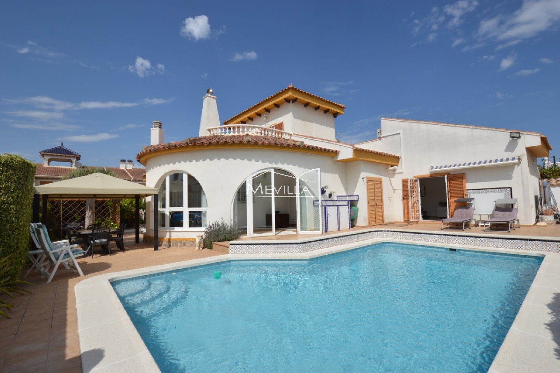 Reventas - Chalet / Villa - Orihuela Costa - Mil Palmeras