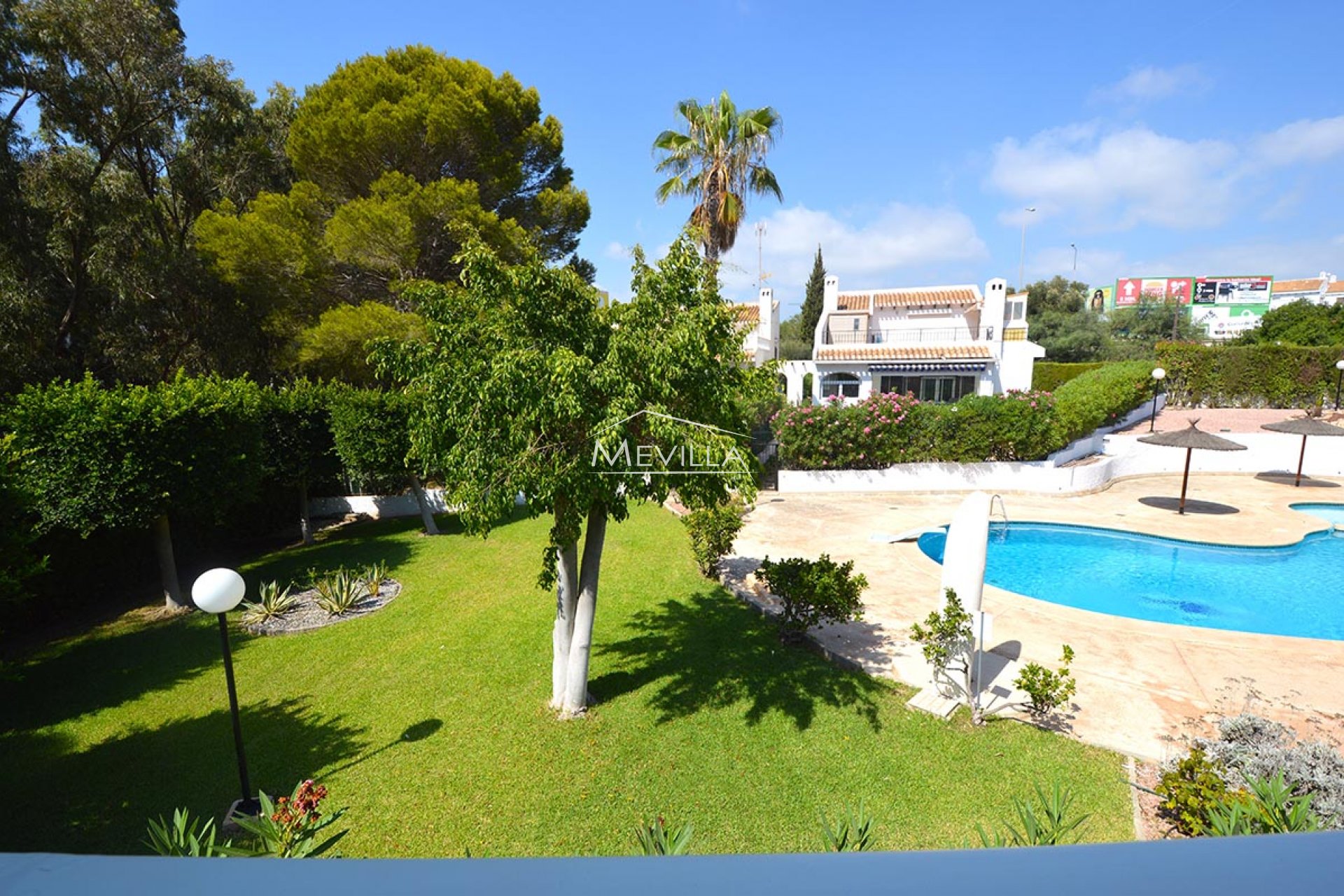 Reventas - Chalet / Villa - Orihuela Costa - Playa Flamenca
