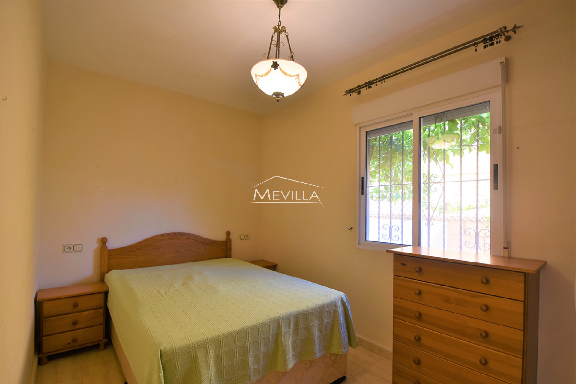 Reventas - Chalet / Villa - Orihuela Costa - Playa Flamenca