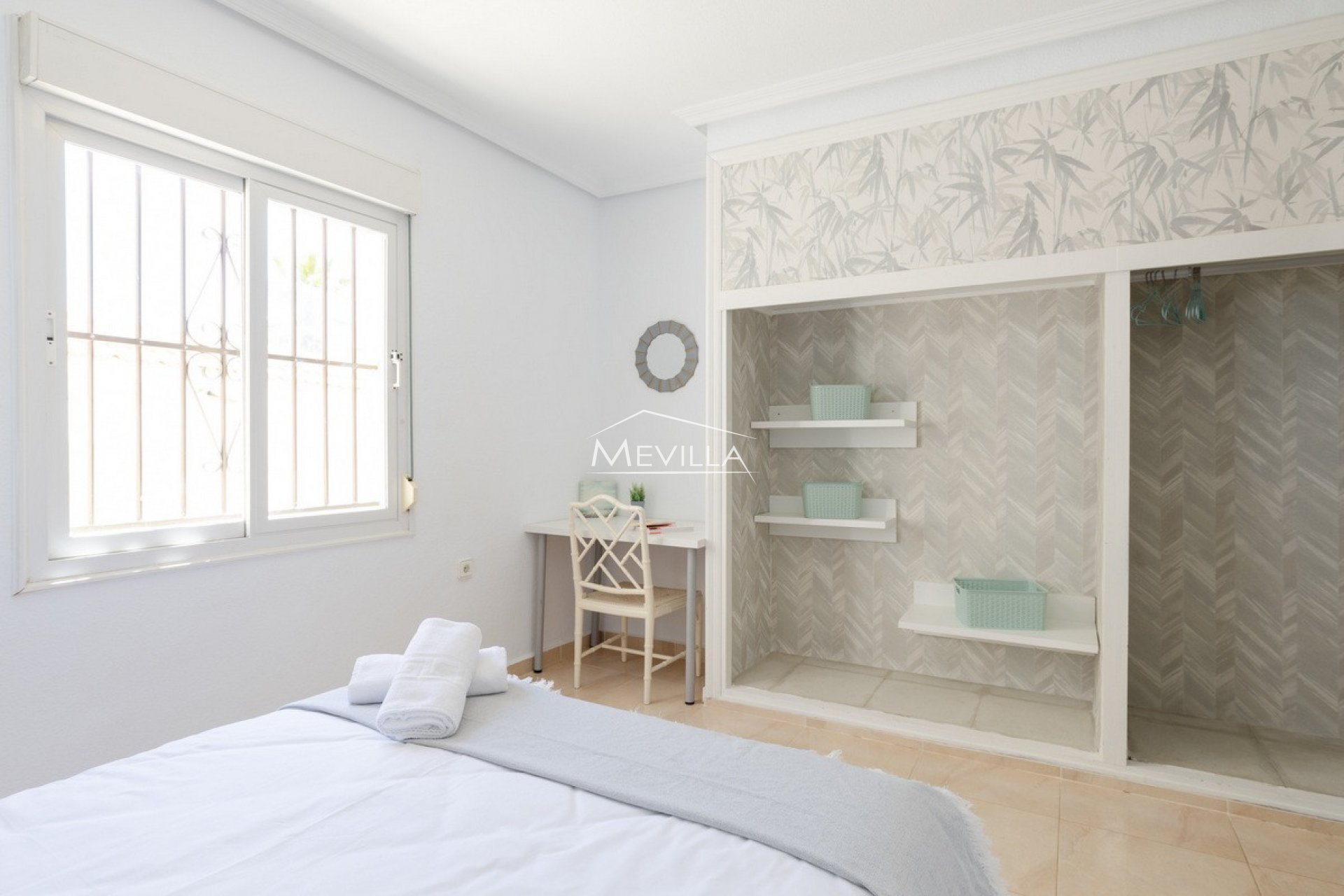 Reventas - Chalet / Villa - Orihuela Costa - Playa Flamenca