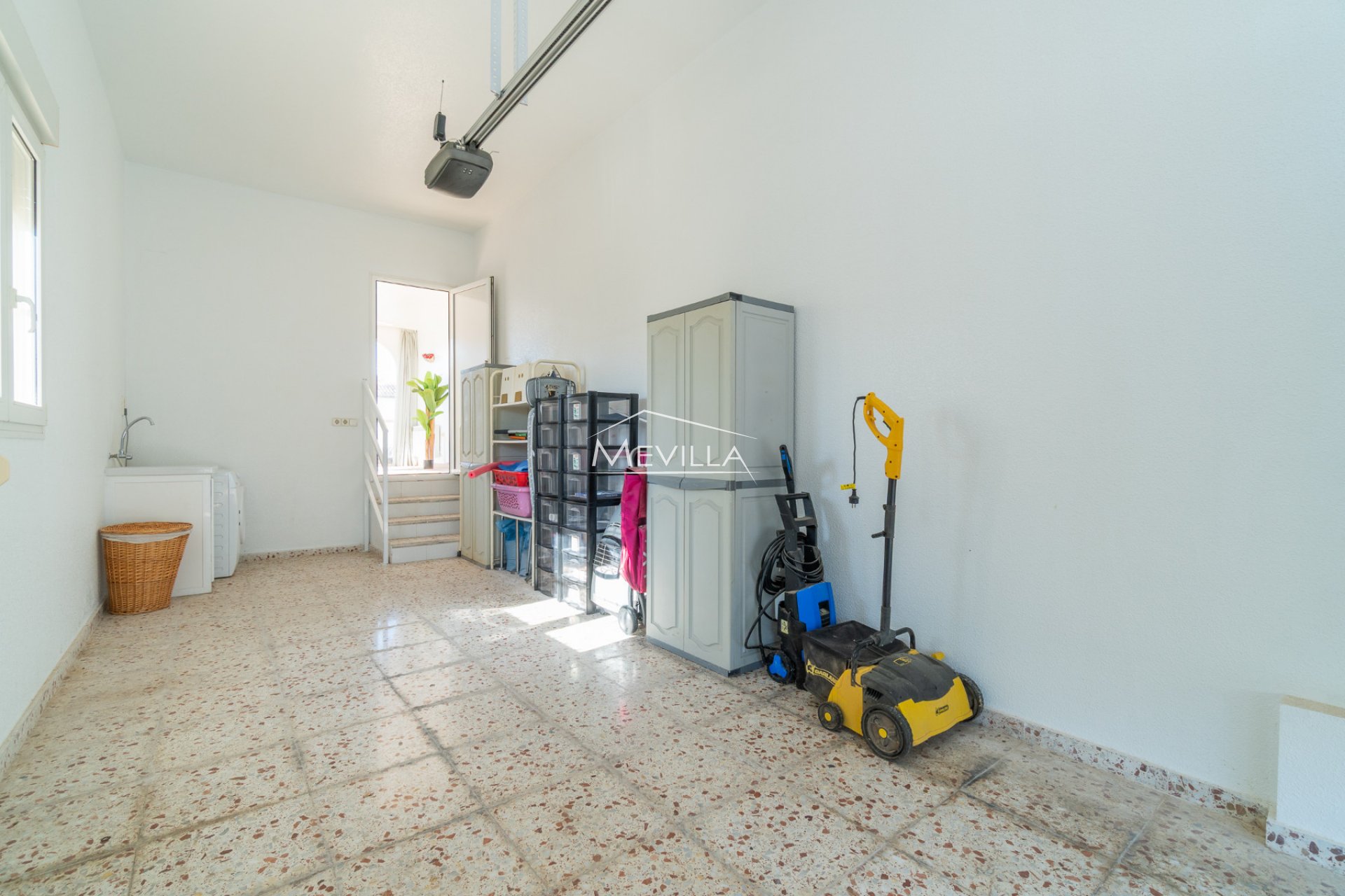 Reventas - Chalet / Villa - Orihuela Costa - Playa Flamenca