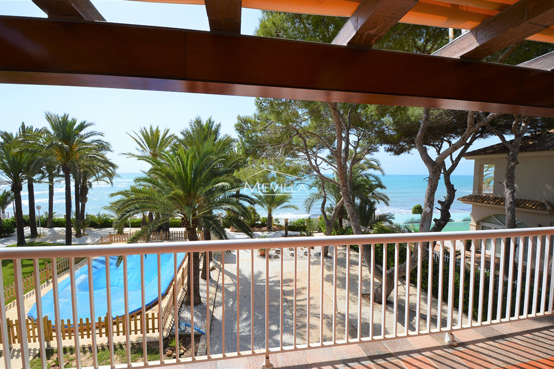 Reventas - Chalet / Villa - Orihuela Costa - Punta Prima
