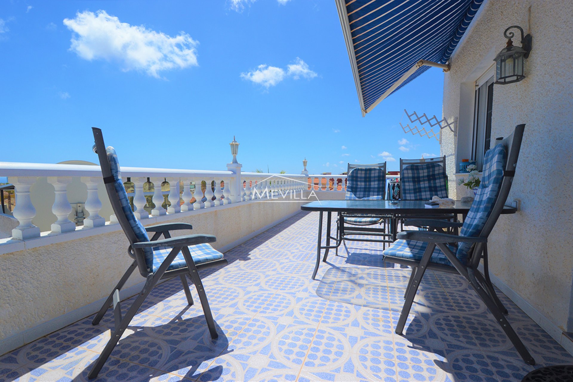 Reventas - Chalet / Villa - Orihuela Costa - Villamartin