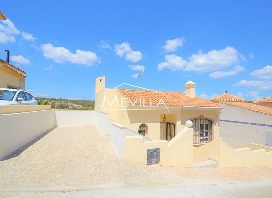 Reventas - Chalet / Villa - Orihuela Costa - Villamartin