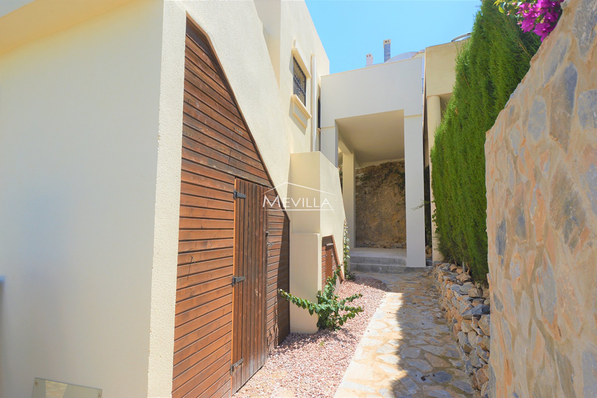 Reventas - Chalet / Villa - Orihuela Costa - Villamartin
