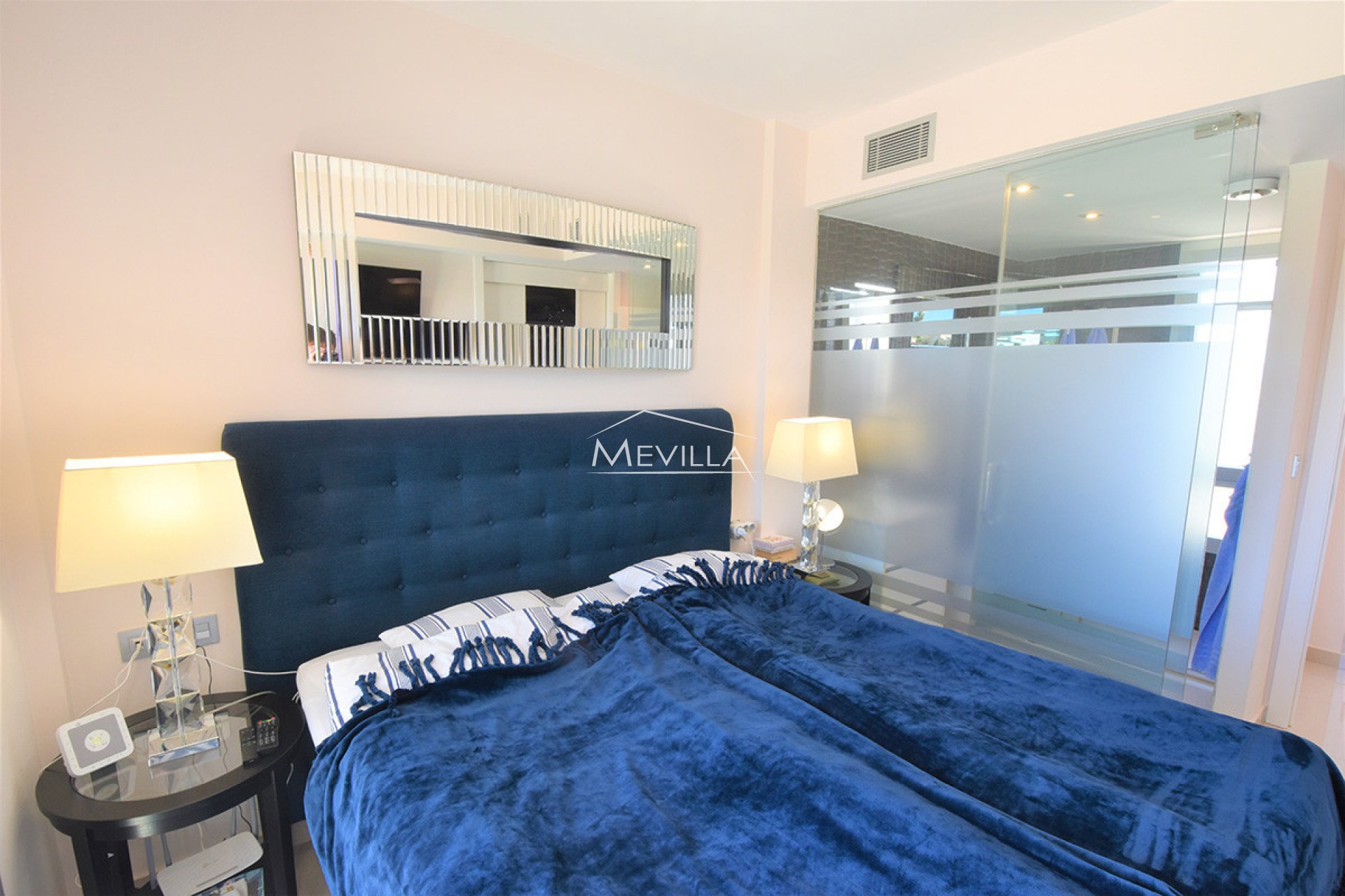 Reventas - Chalet / Villa - Orihuela Costa - Villamartin