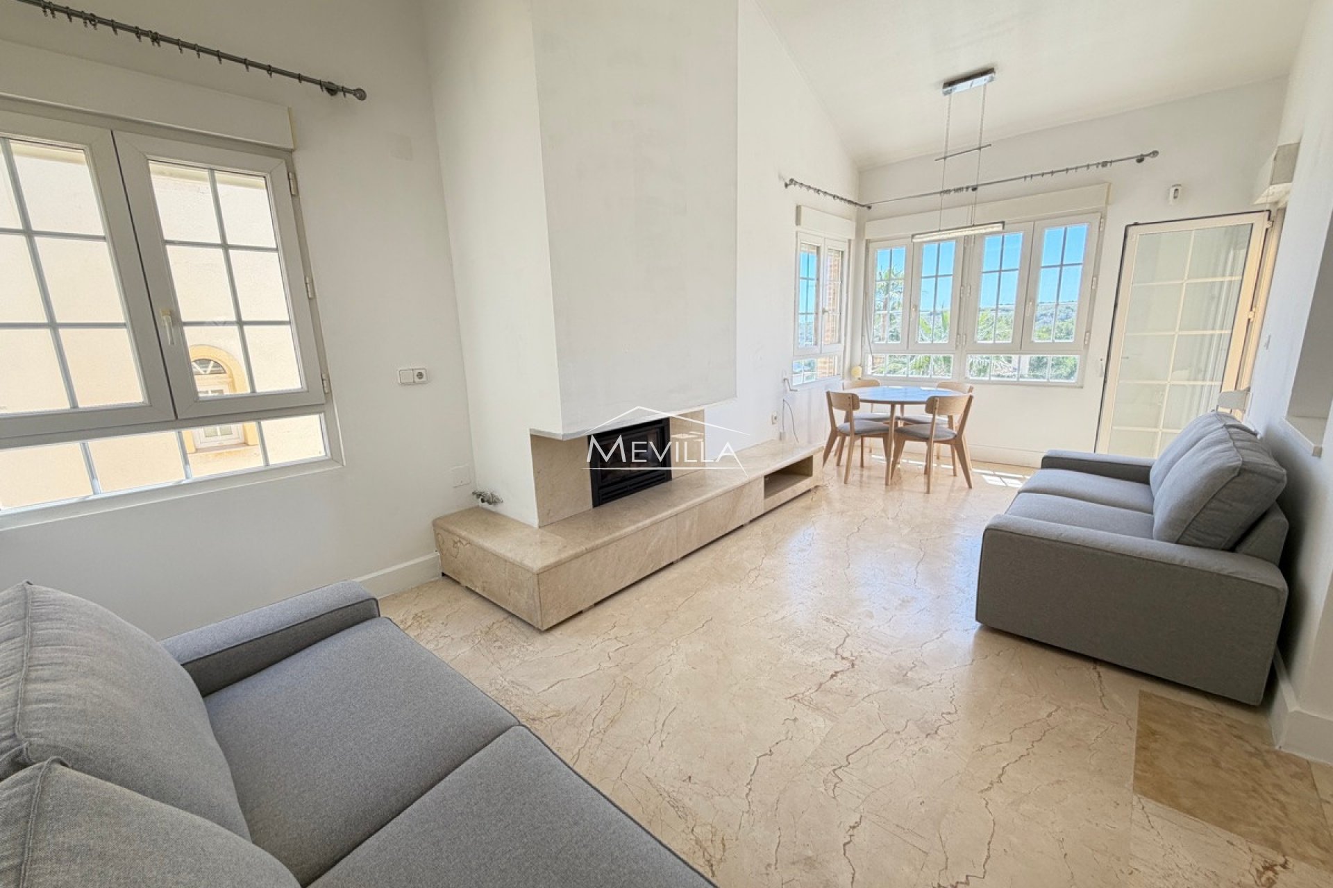 Reventas - Chalet / Villa - Orihuela Costa - Villamartin