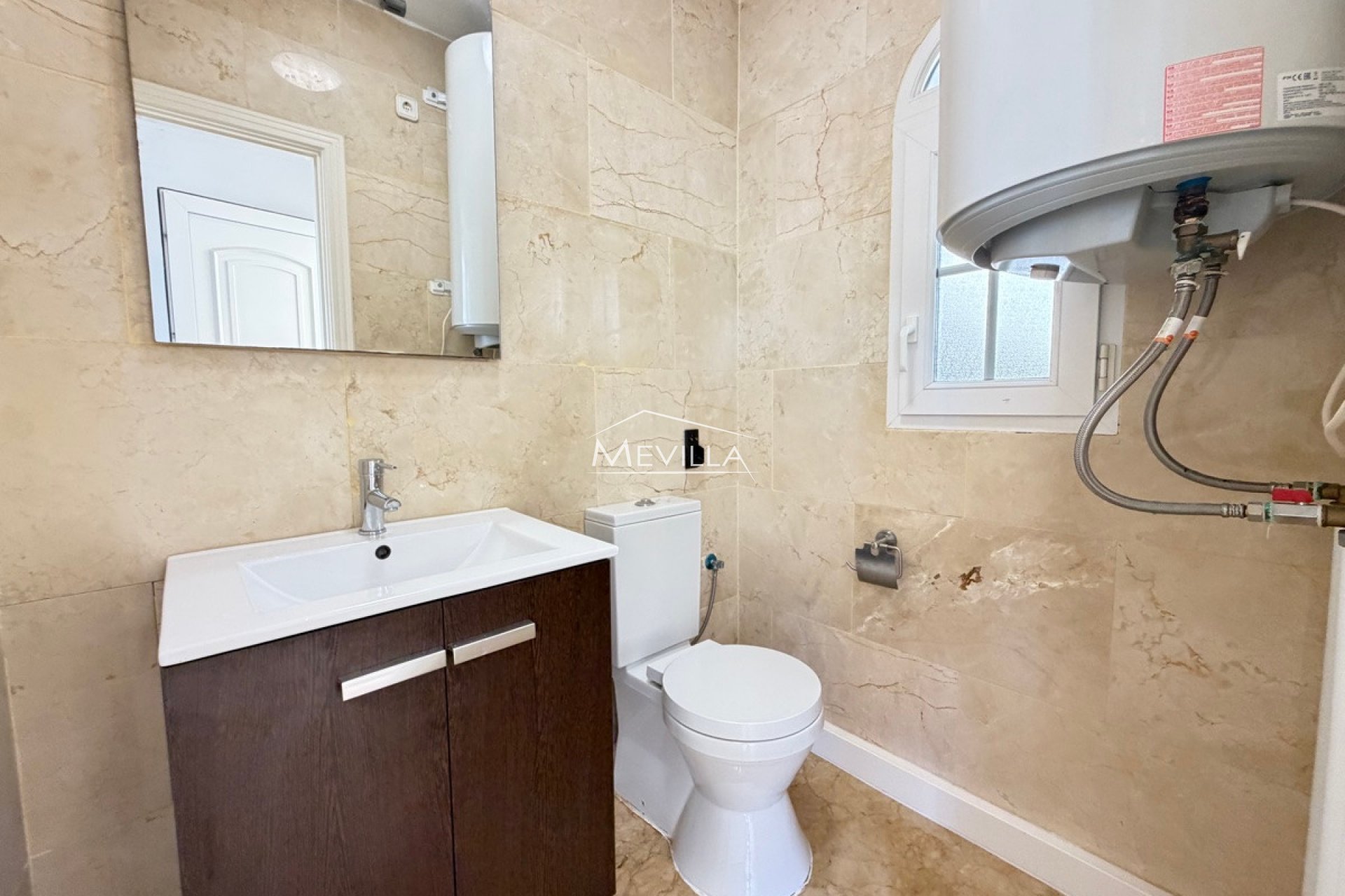 Reventas - Chalet / Villa - Orihuela Costa - Villamartin