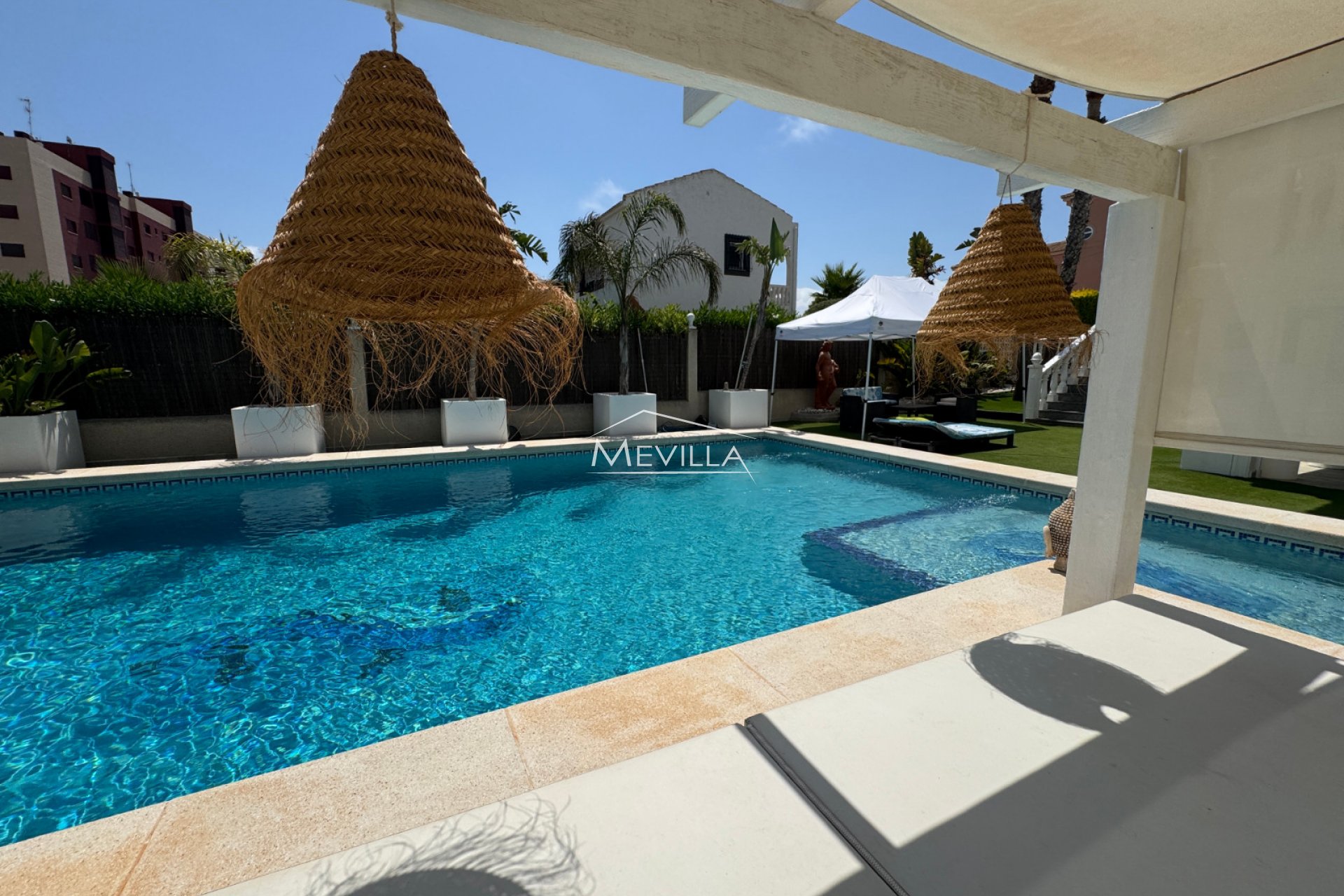 Reventas - Chalet / Villa - Orihuela