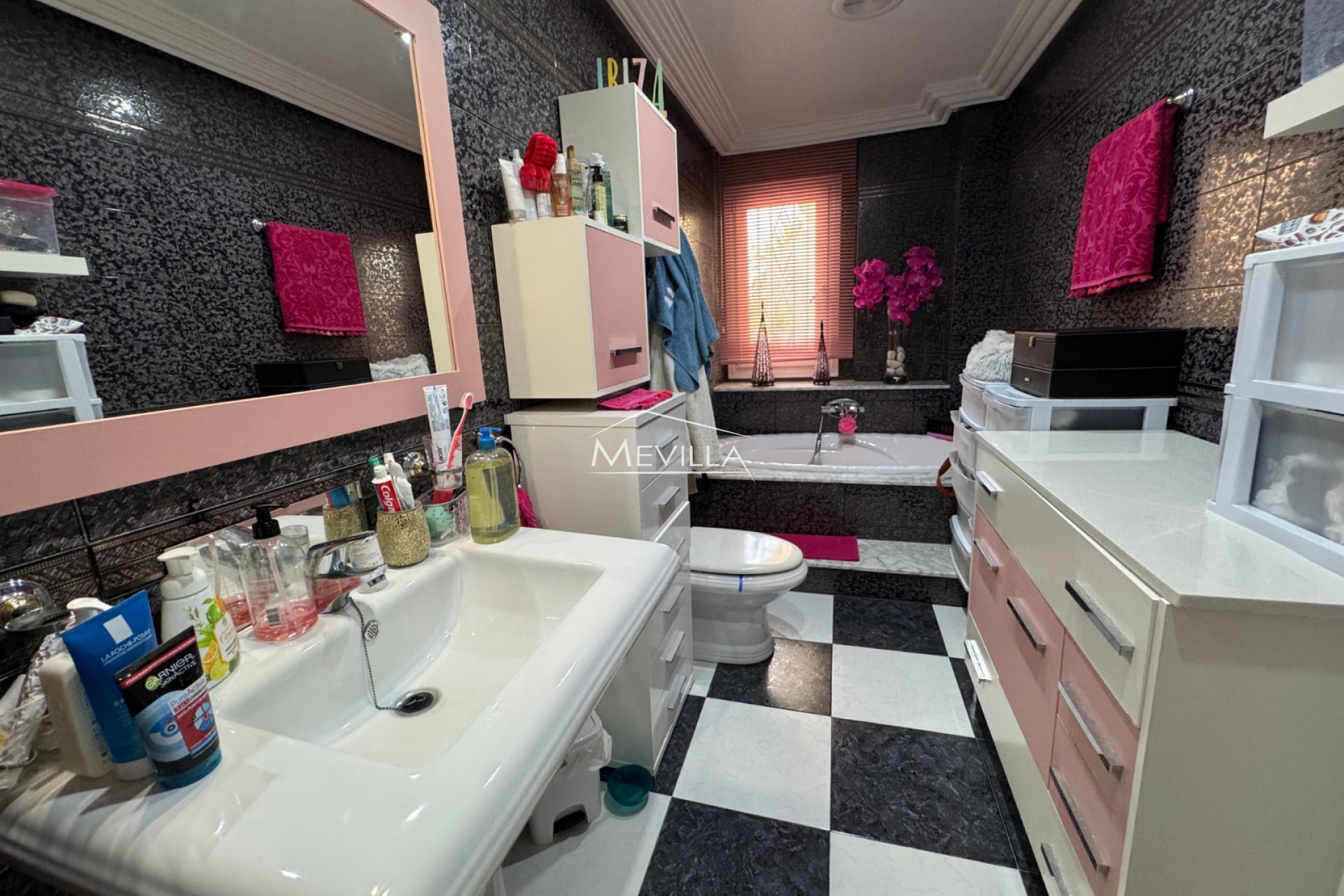 Reventas - Chalet / Villa - Orihuela