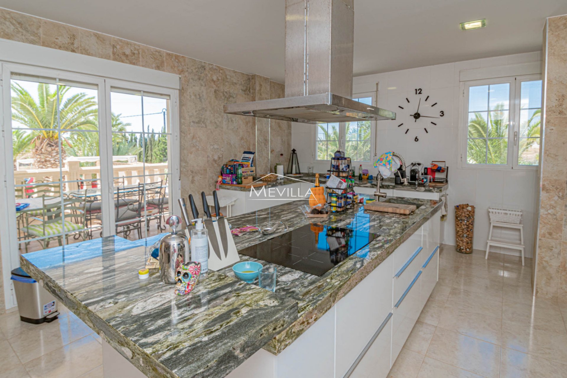 Reventas - Chalet / Villa - Orihuela