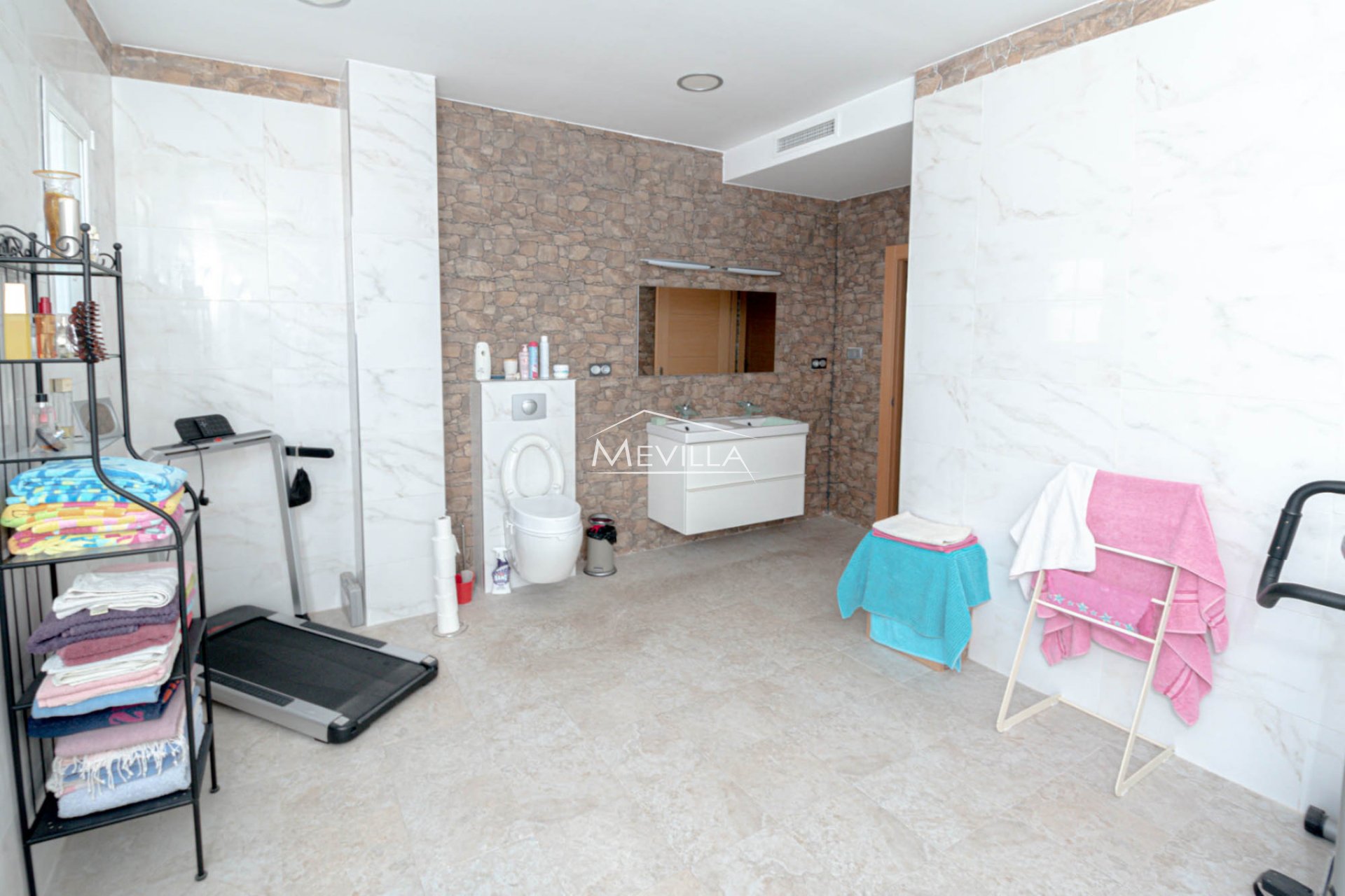 Reventas - Chalet / Villa - Orihuela