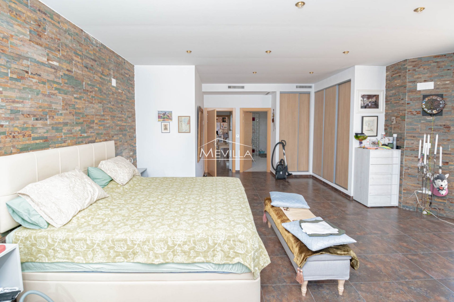 Reventas - Chalet / Villa - Orihuela