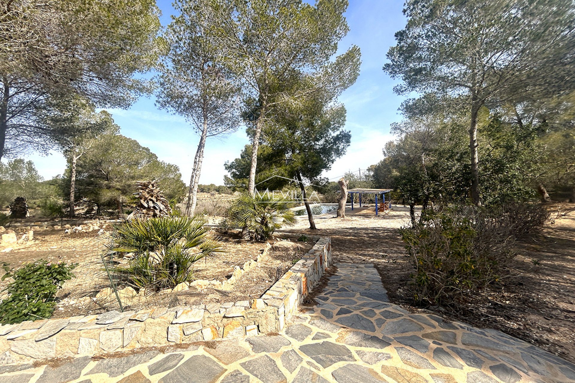 Reventas - Chalet / Villa - San Miguel de Salinas