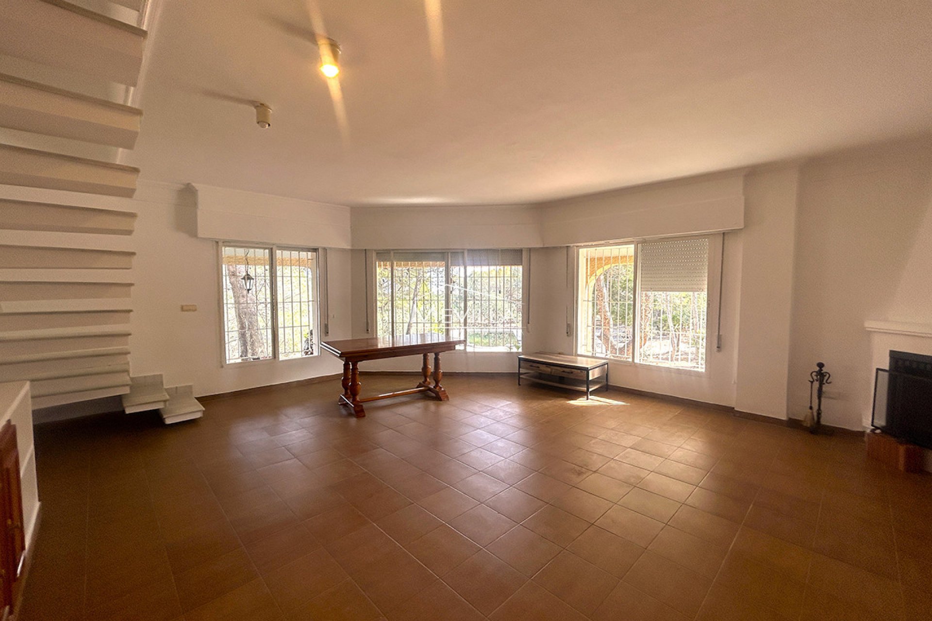 Reventas - Chalet / Villa - San Miguel de Salinas