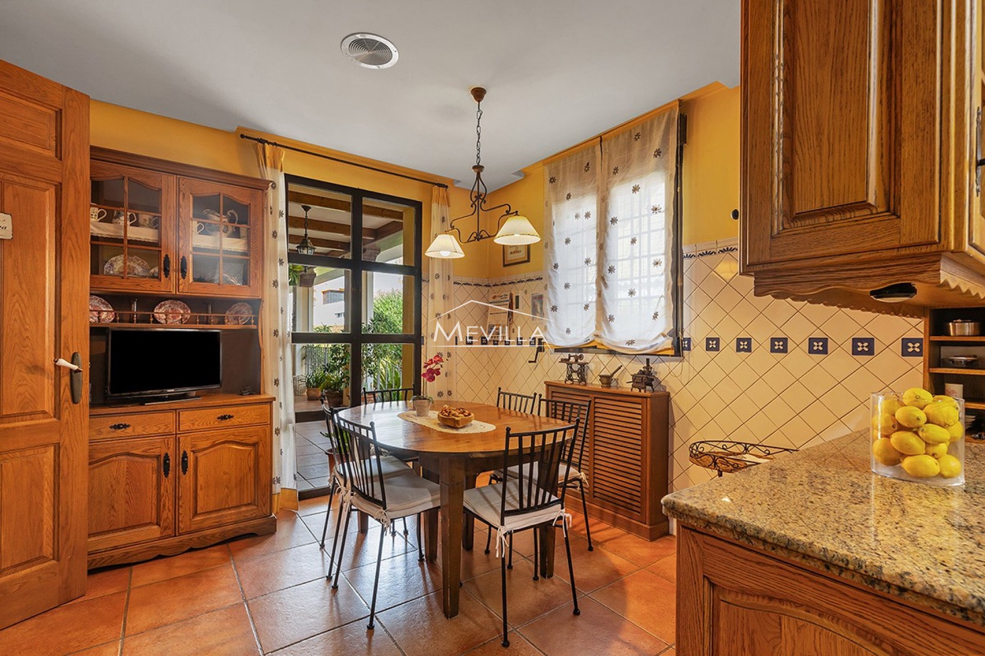 Reventas - Chalet / Villa - Torrevieja - La Veleta