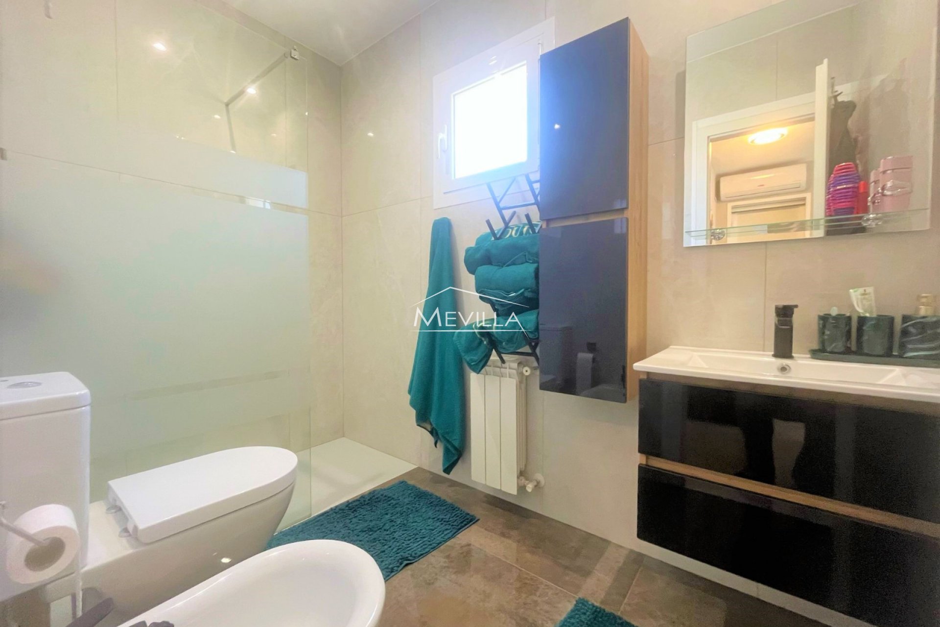 Reventas - Chalet / Villa - Torrevieja - Los Altos