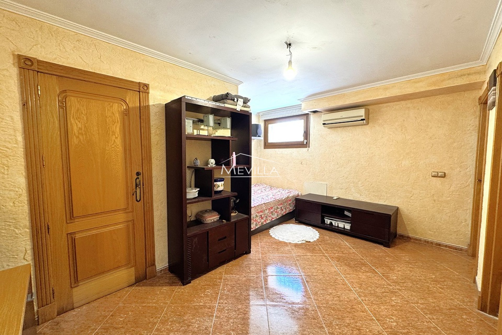 Reventas - Chalet / Villa - Torrevieja - Los Altos