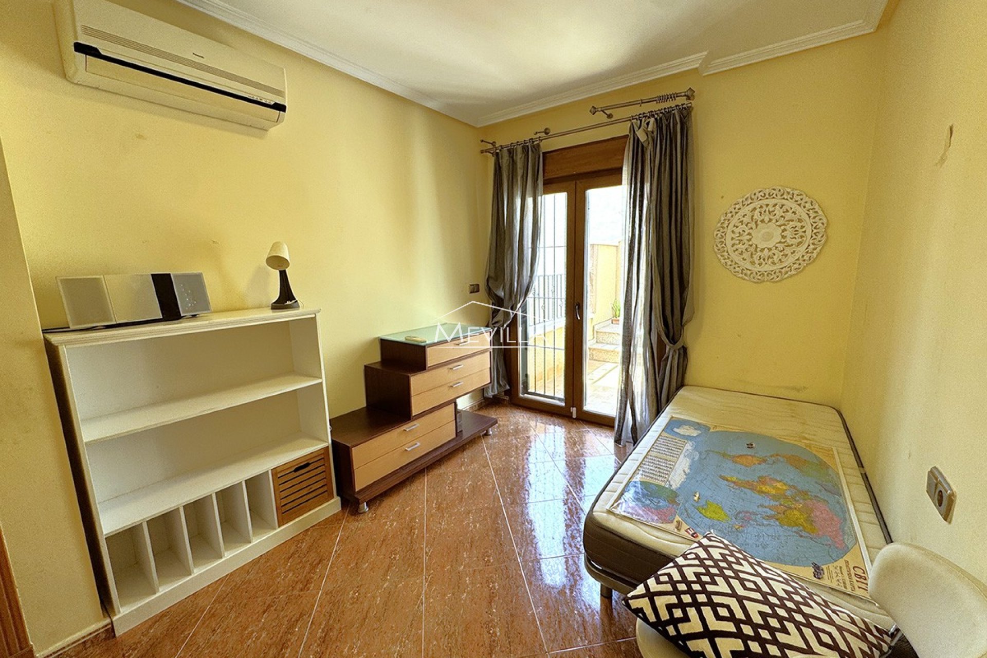 Reventas - Chalet / Villa - Torrevieja - Los Altos