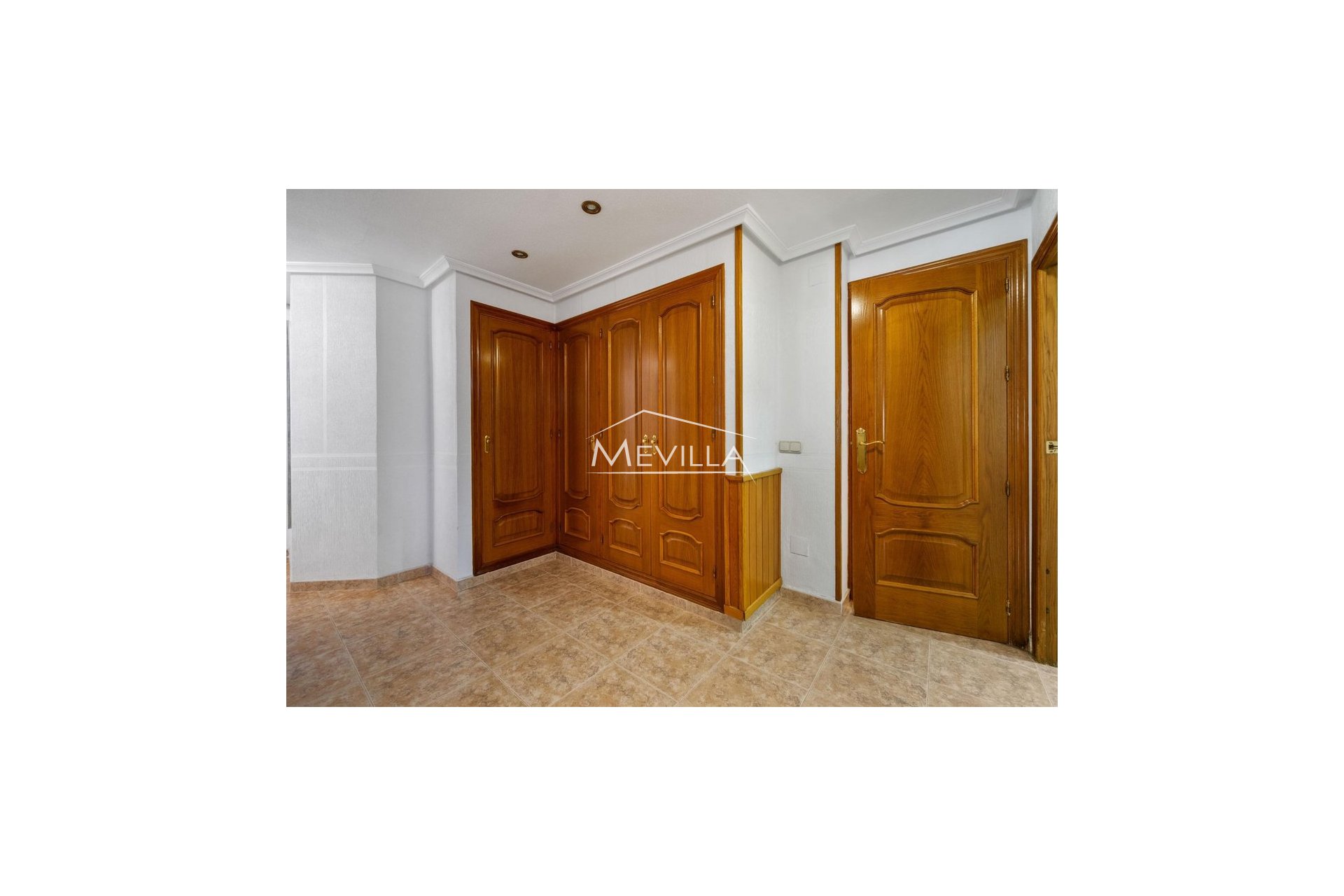 Reventas - Chalet / Villa - Torrevieja - Los Balcones