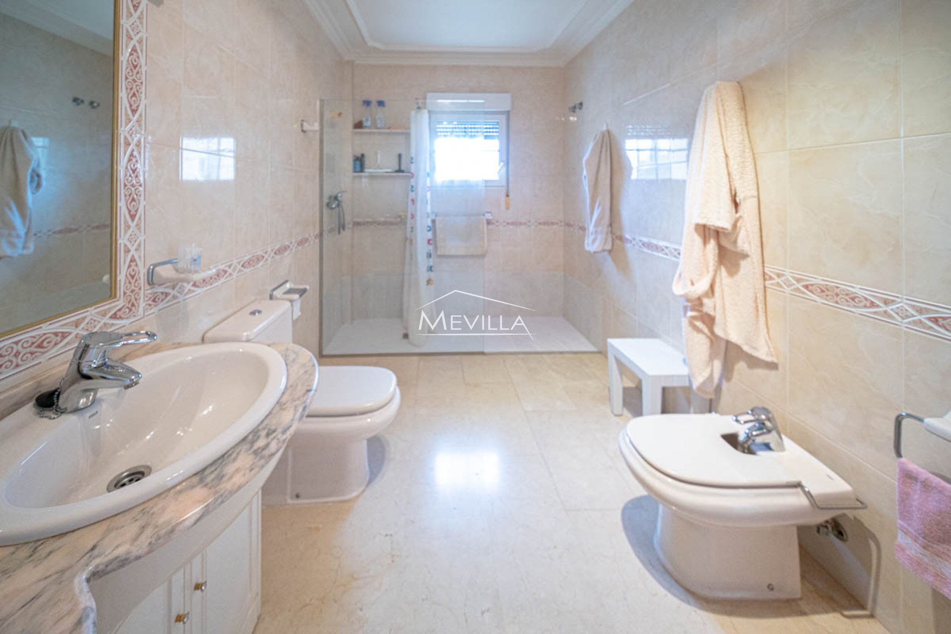 Reventas - Chalet / Villa - Torrevieja - Los Balcones