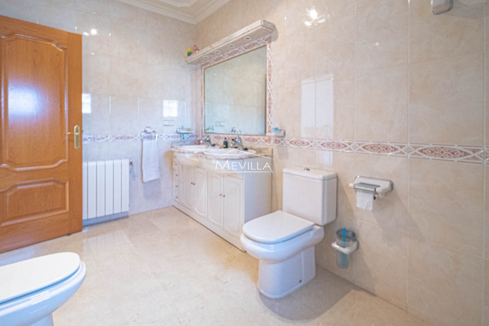 Reventas - Chalet / Villa - Torrevieja - Los Balcones
