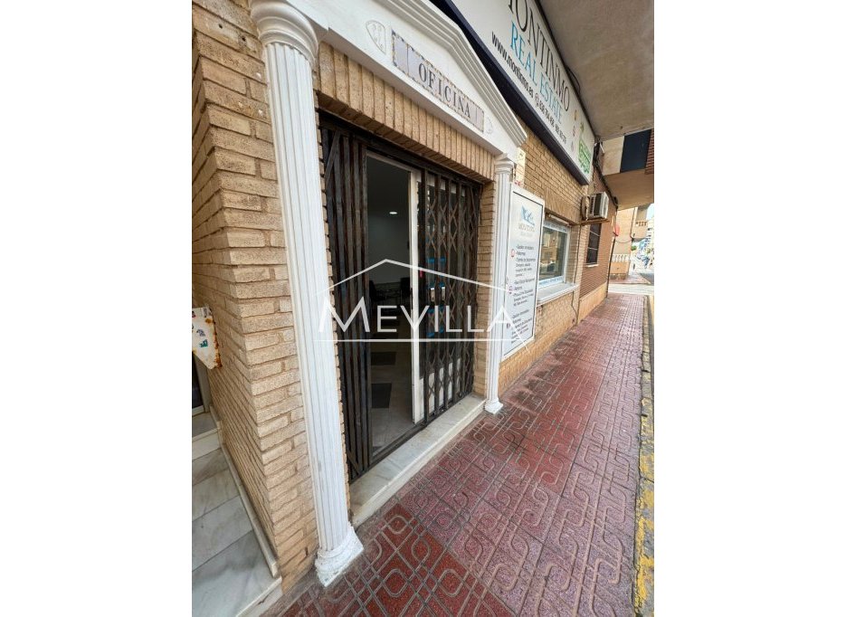 Reventas - comercial - Torrevieja - La Mata