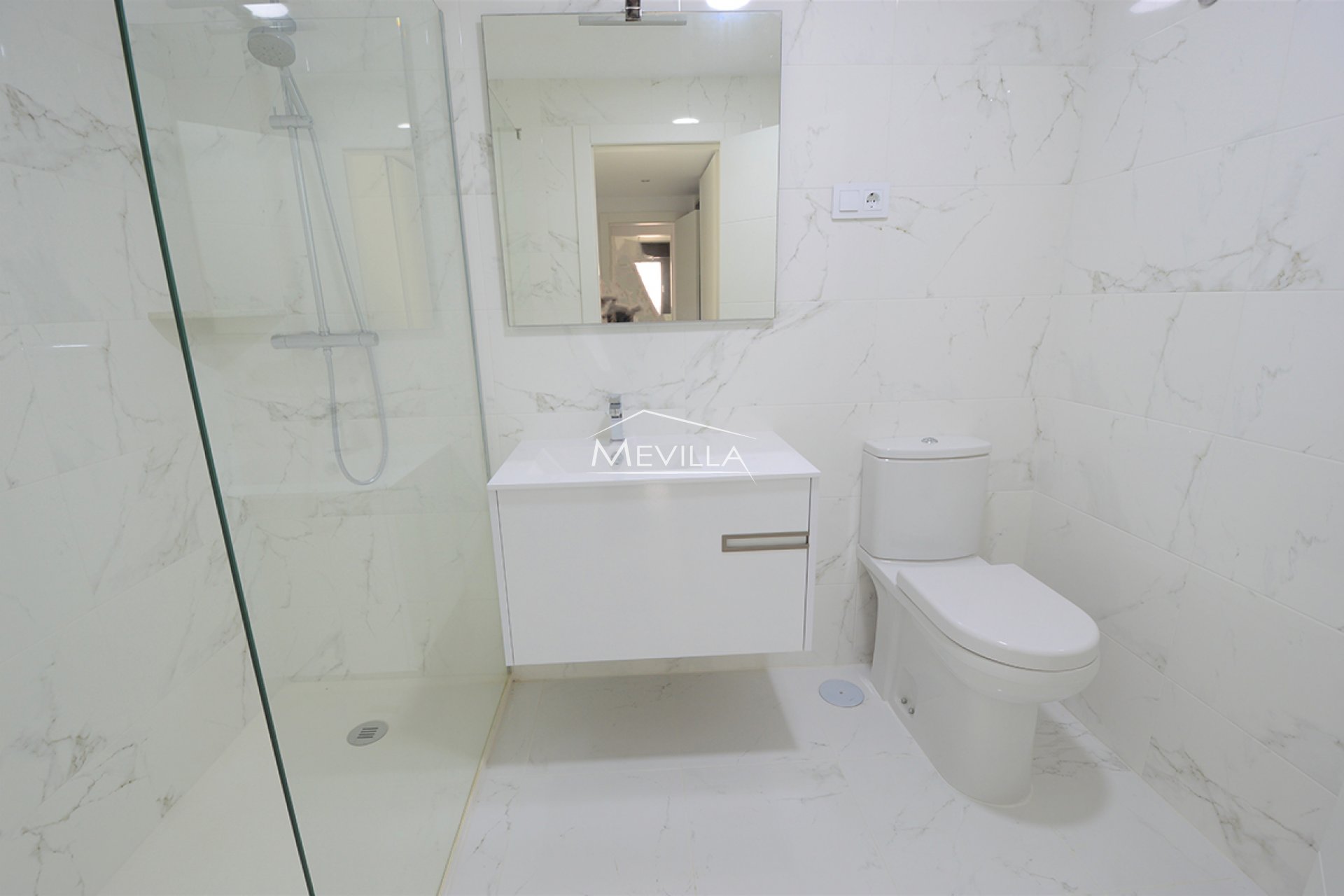 Reventas - Piso / Apartamento - Pilar de la Horadada