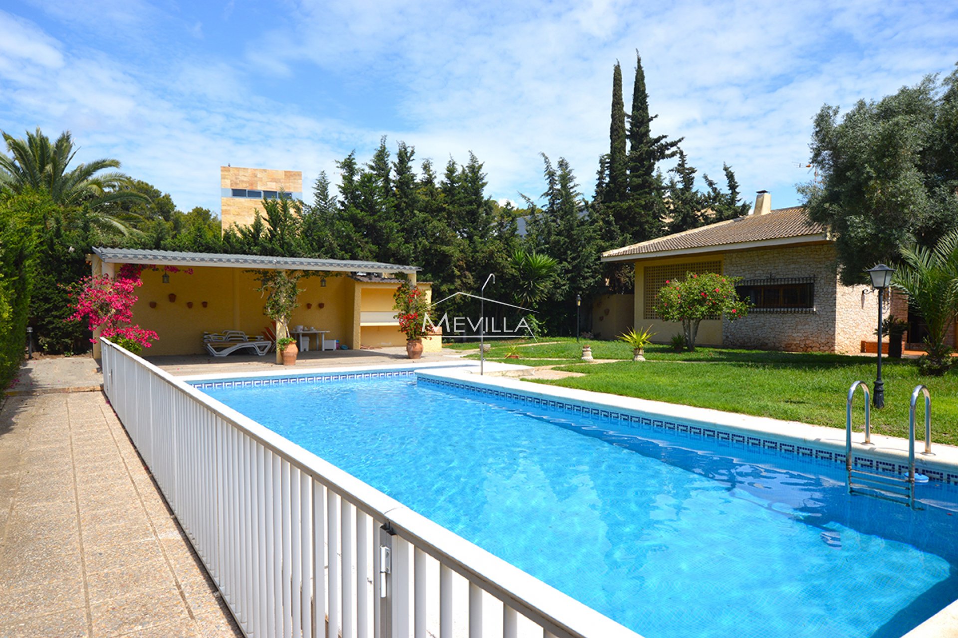 Reventes - Villa - Orihuela Costa - Campoamor