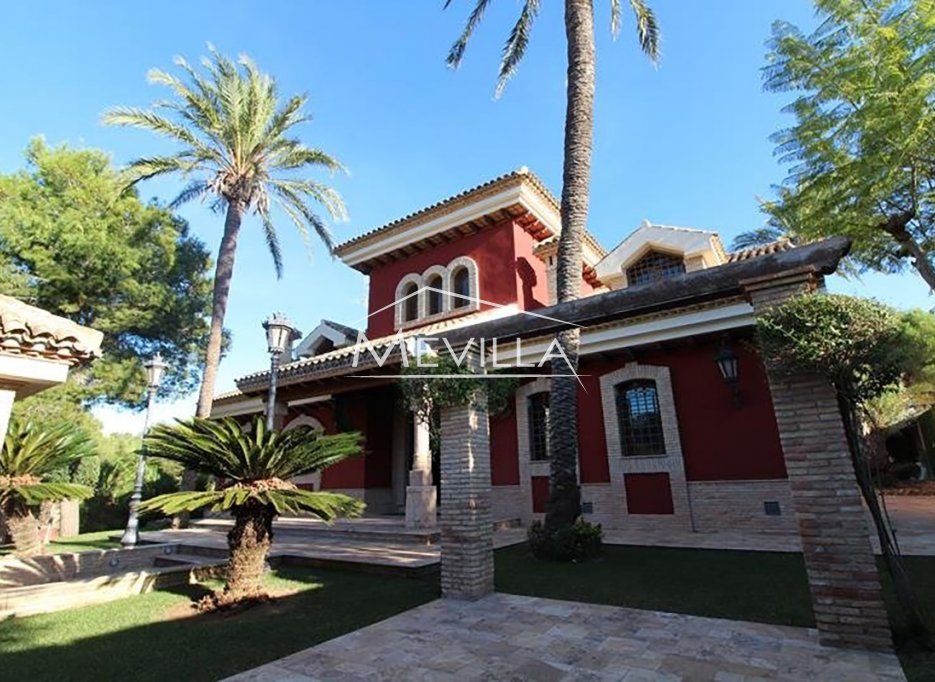 Reventes - Villa - Orihuela Costa - Campoamor