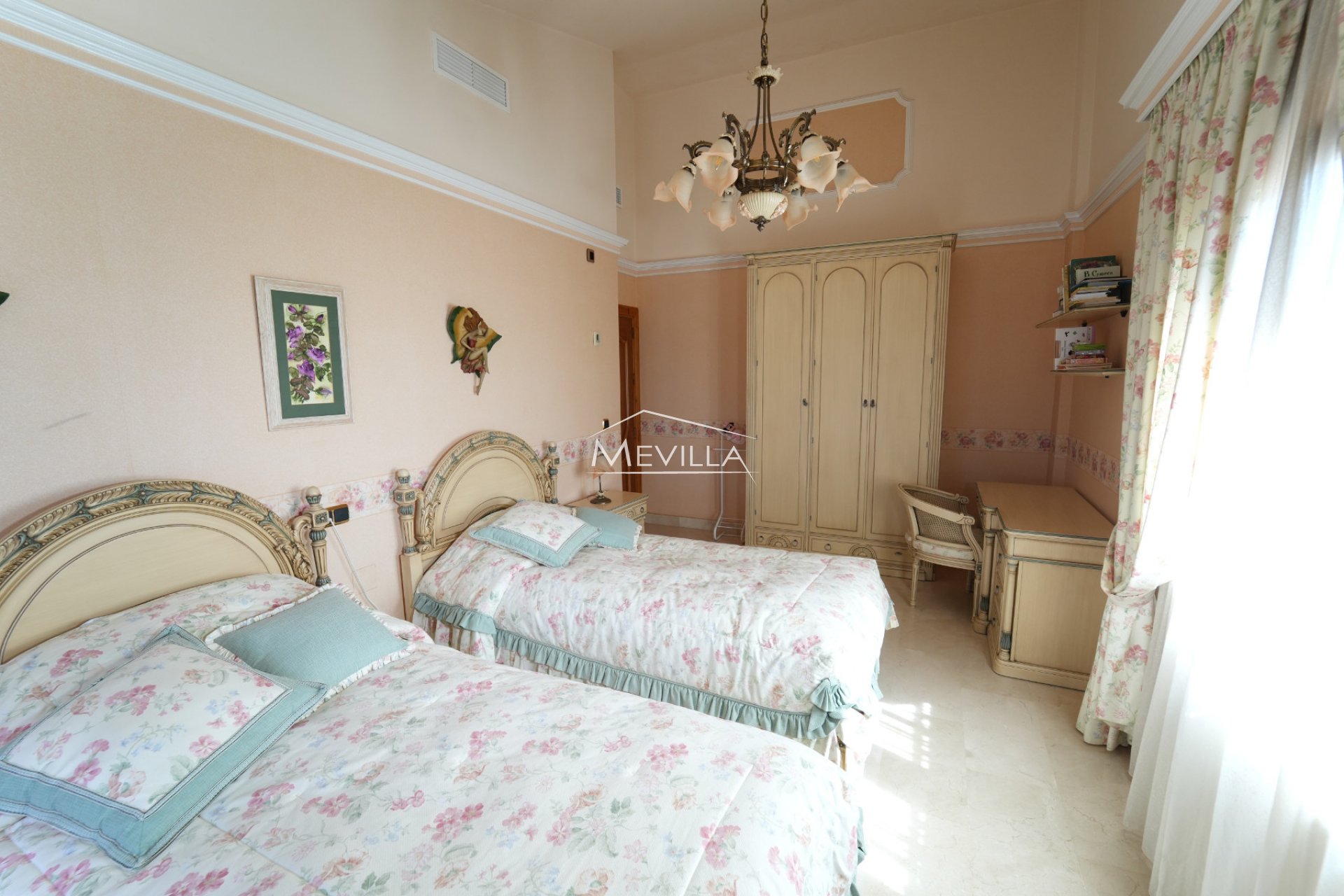 Reventes - Villa - Orihuela Costa - Campoamor