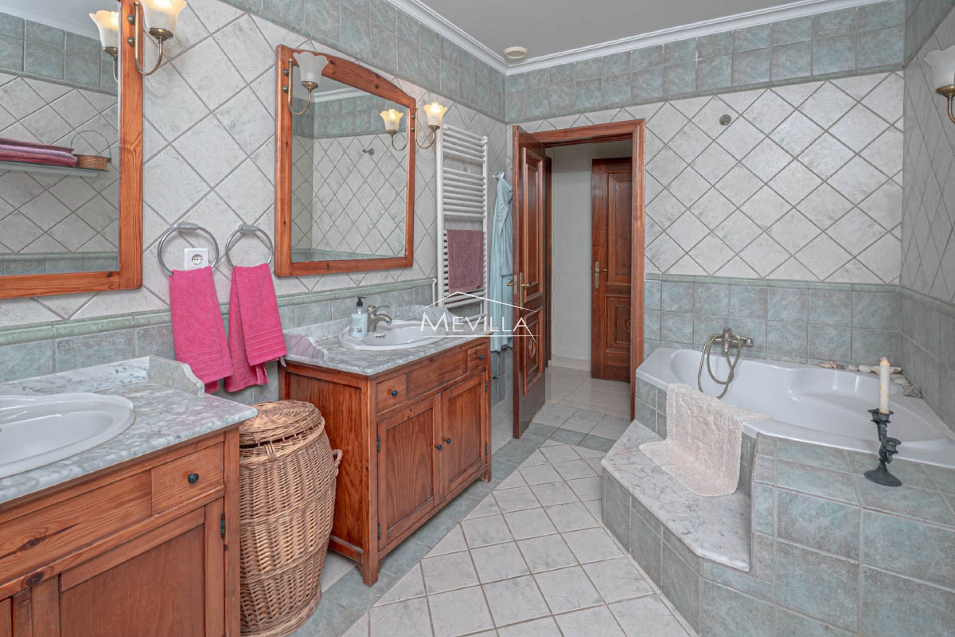 Reventes - Villa - Orihuela Costa - Campoamor