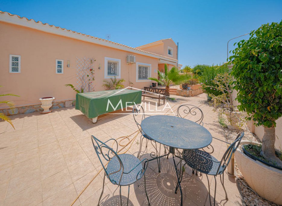 Reventes - Villa - Orihuela Costa - Campoamor