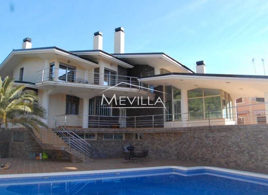 Reventes - Villa - Orihuela Costa - Campoamor