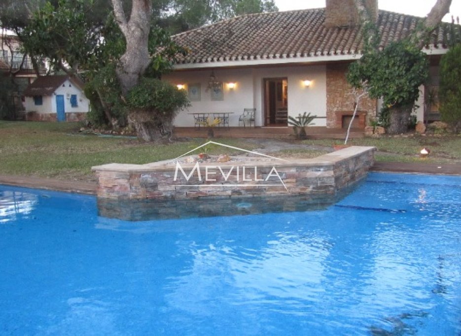 Reventes - Villa - Orihuela Costa - Campoamor