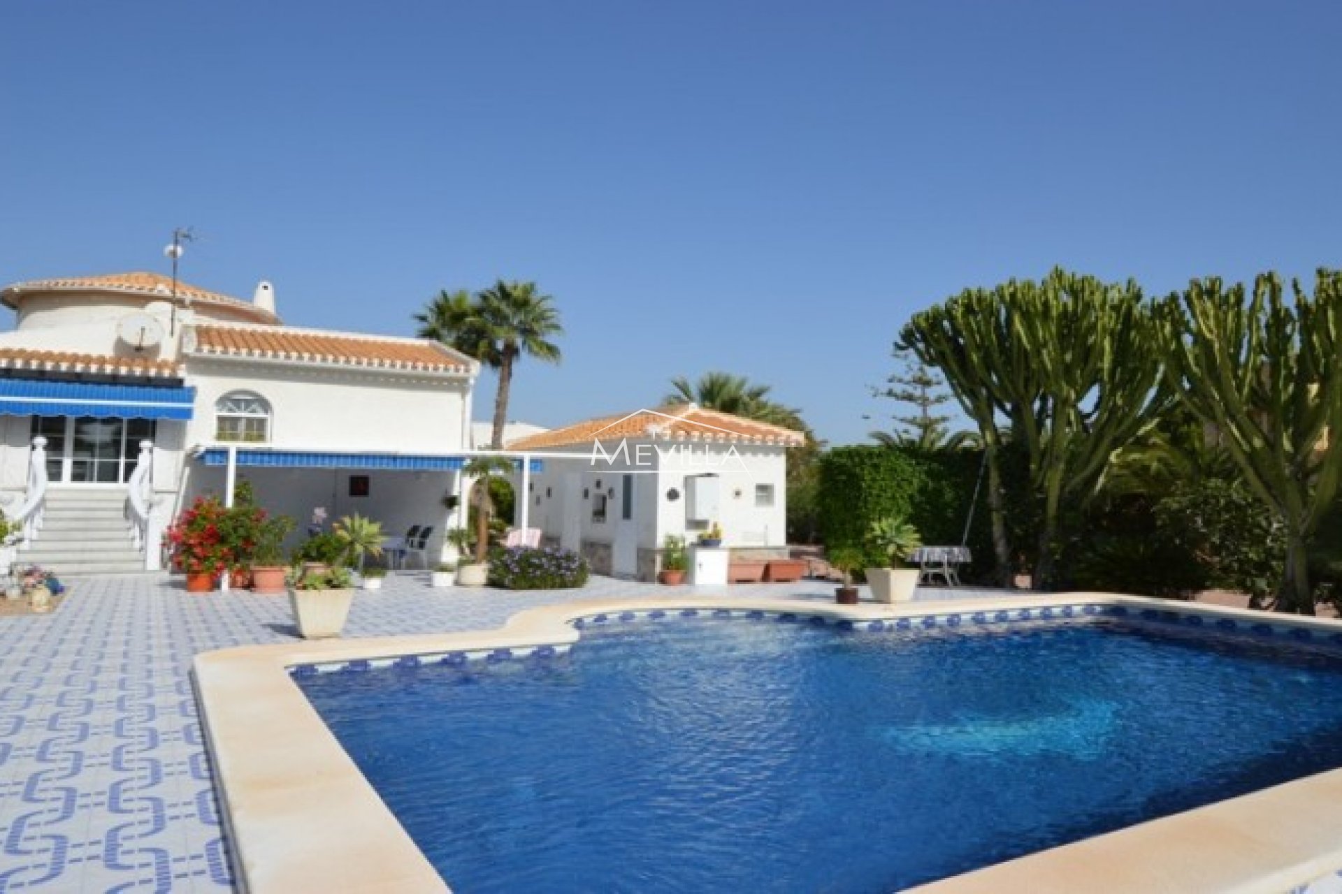 Reventes - Villa - Orihuela Costa - La Zenia