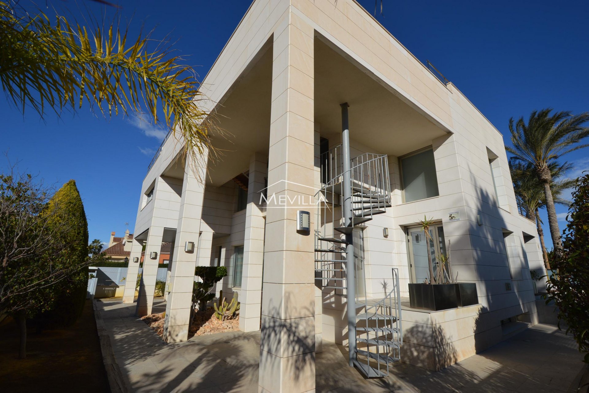 Reventes - Villa - Orihuela Costa - La Zenia