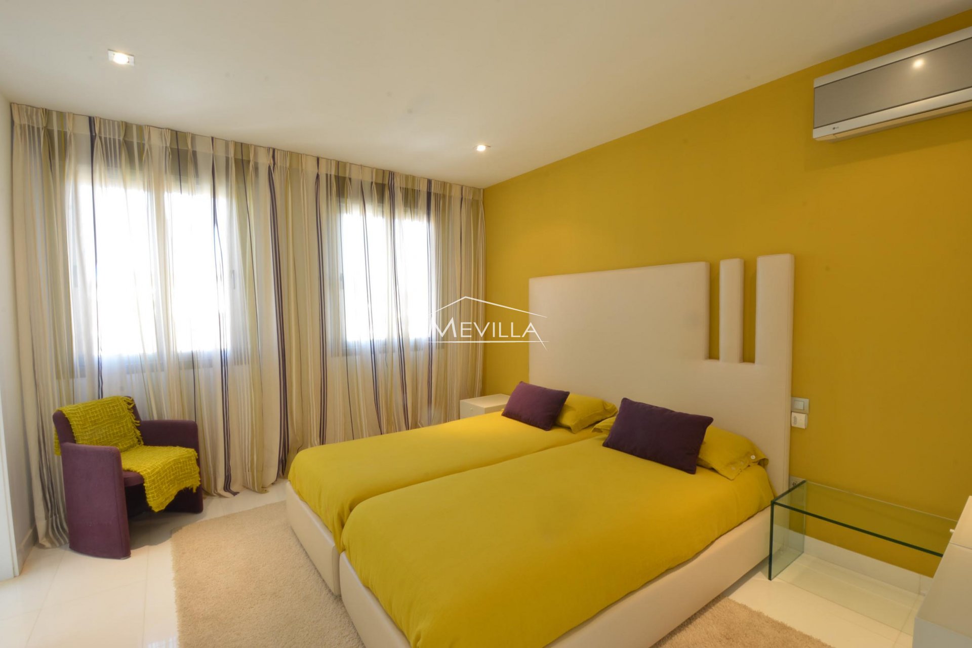 Reventes - Villa - Orihuela Costa - La Zenia