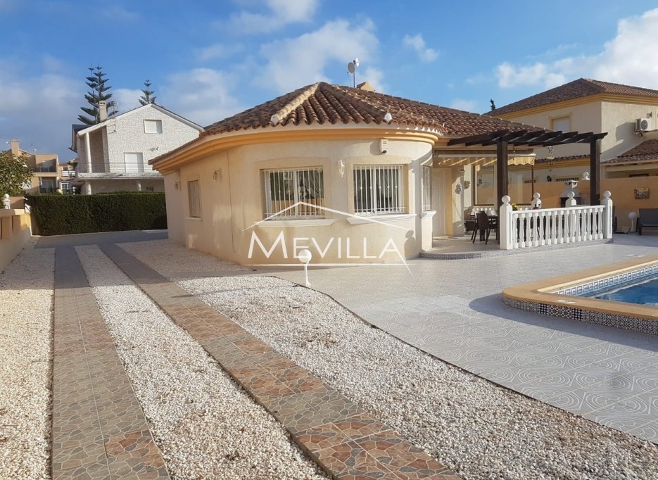 Reventes - Villa - Orihuela Costa - La Zenia