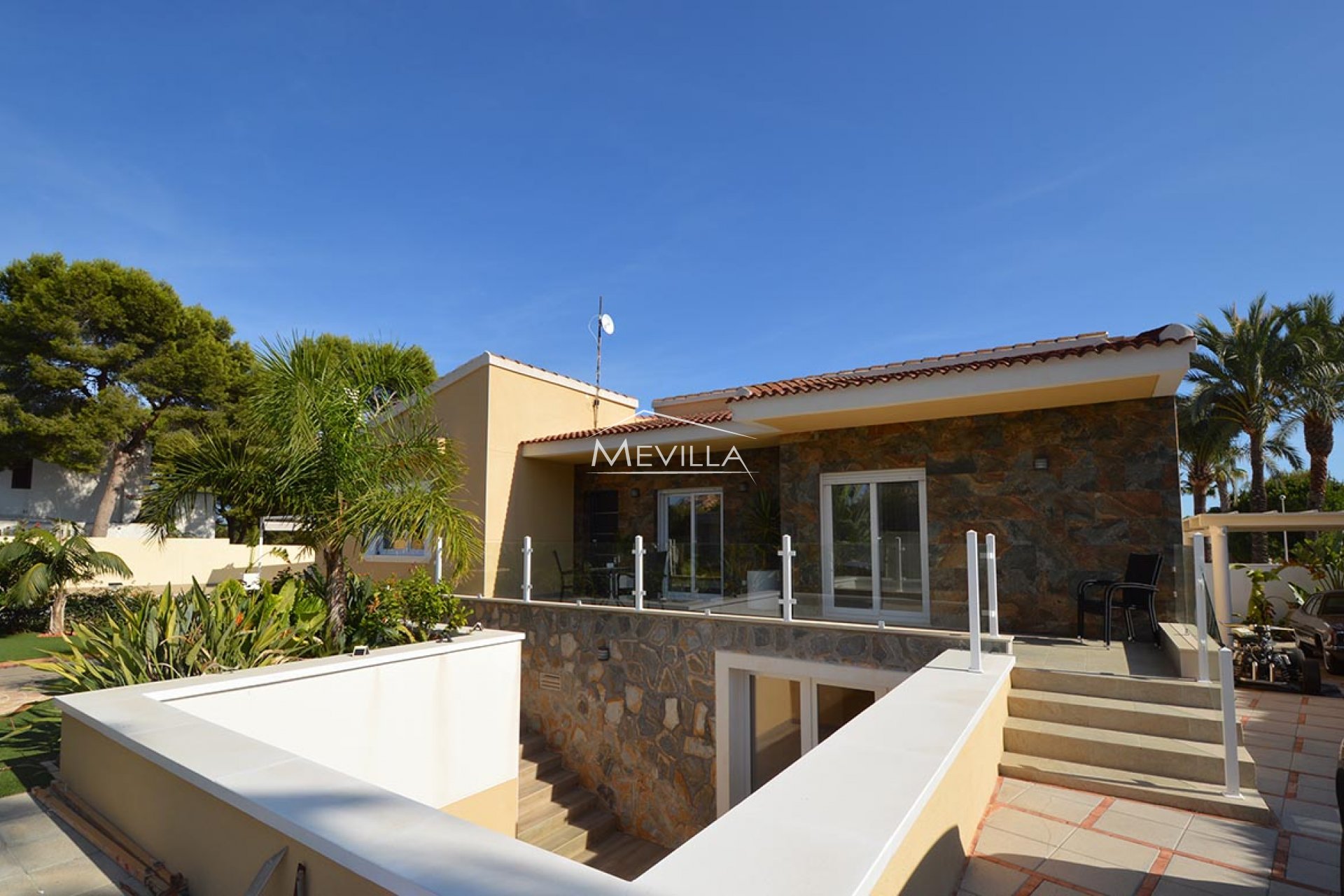 Reventes - Villa - Orihuela Costa - La Zenia