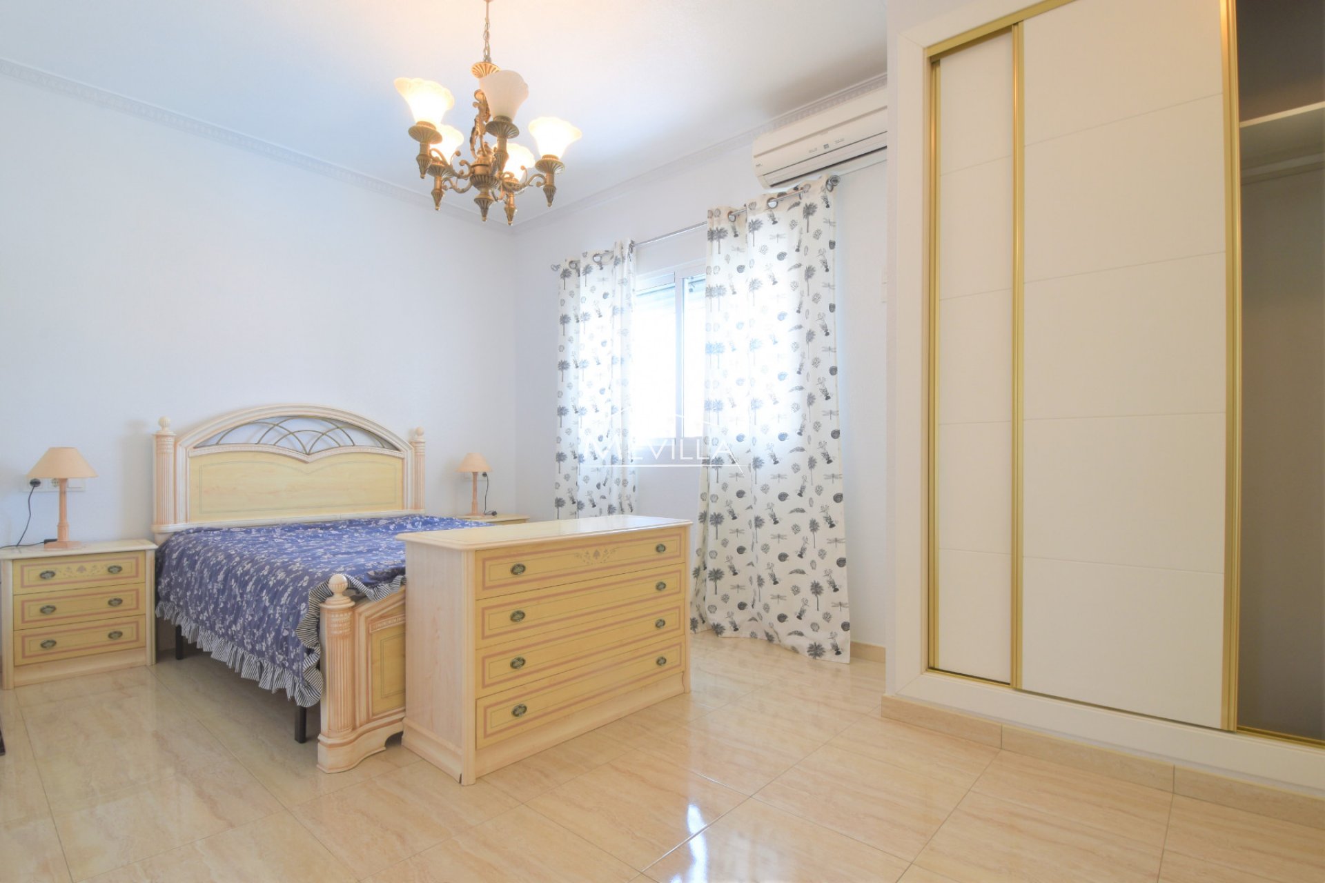 Reventes - Villa - Orihuela Costa - La Zenia